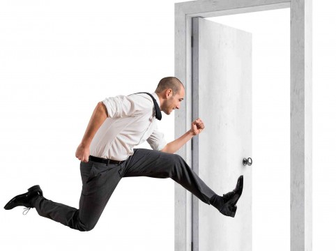 أدوية هروب الموظفين