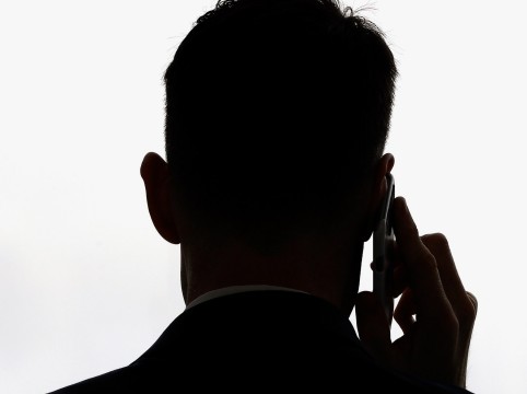 قبل تأسيس جمعيتك .. ممكن كلمة رأس ؟!